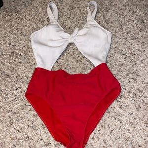 Hollister one piece bathing suit